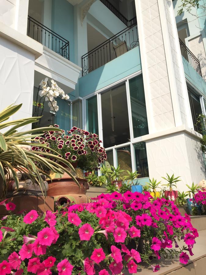 Crystal Nongkhai Hotel Nong Khai Exterior foto
