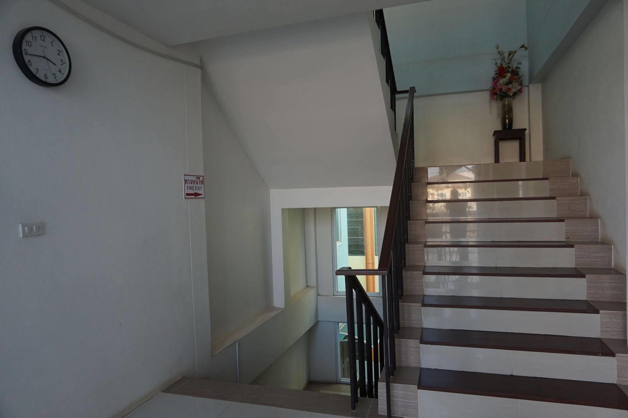 Crystal Nongkhai Hotel Nong Khai Exterior foto